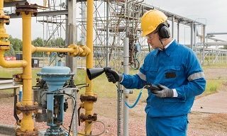 Repairing a single 2 mm leak at 8 bar could represent a saving of 3 000 euros per year!